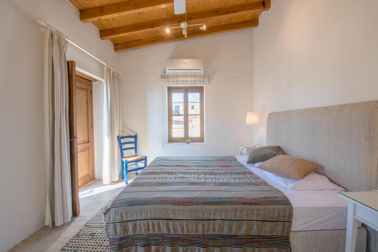 The Carob Tree Villa - Rustic Luxury Home With Access To Pool And Restaurant 拉纳卡 外观 照片